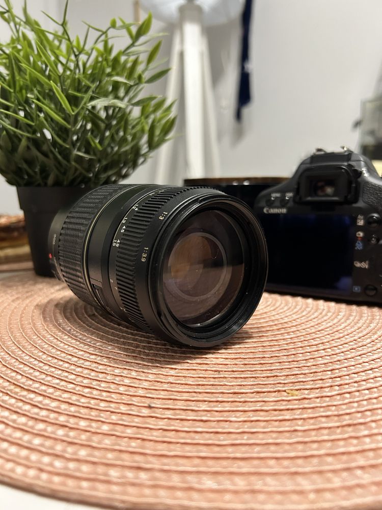 Aparat Canon plus obiektyw