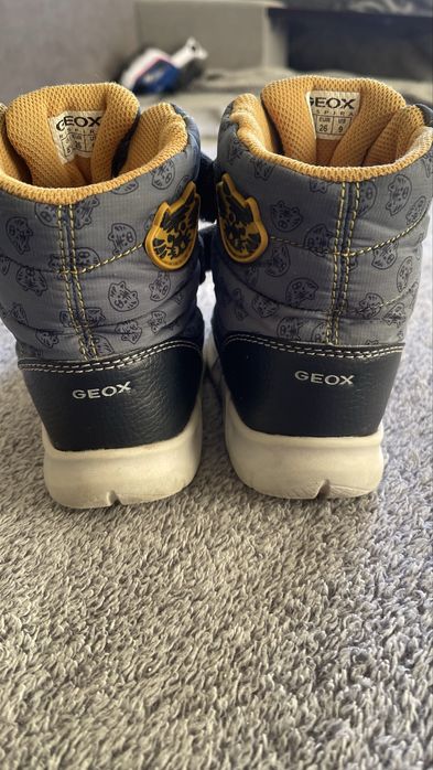 Зимові чоботи зимові чоботи geox р.26 теплі, мембрана черевики, джеокс