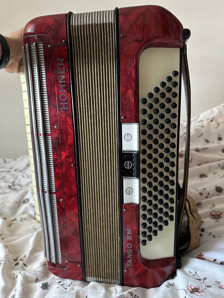 Akordeon Hohner Tango 2m - stan bardzo dobry!