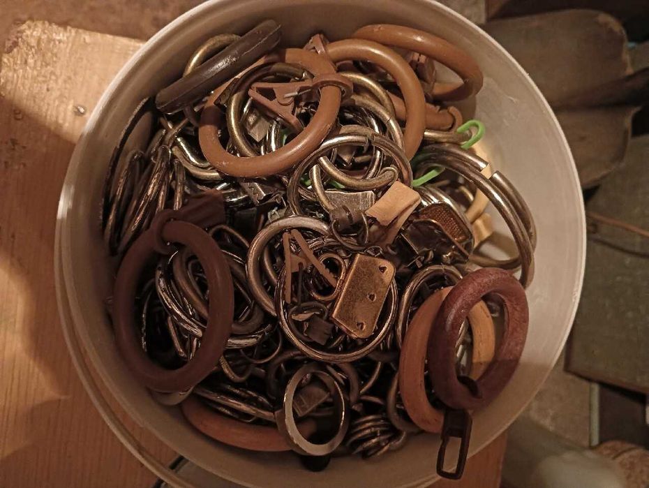 Żabki i kółka do karniszy