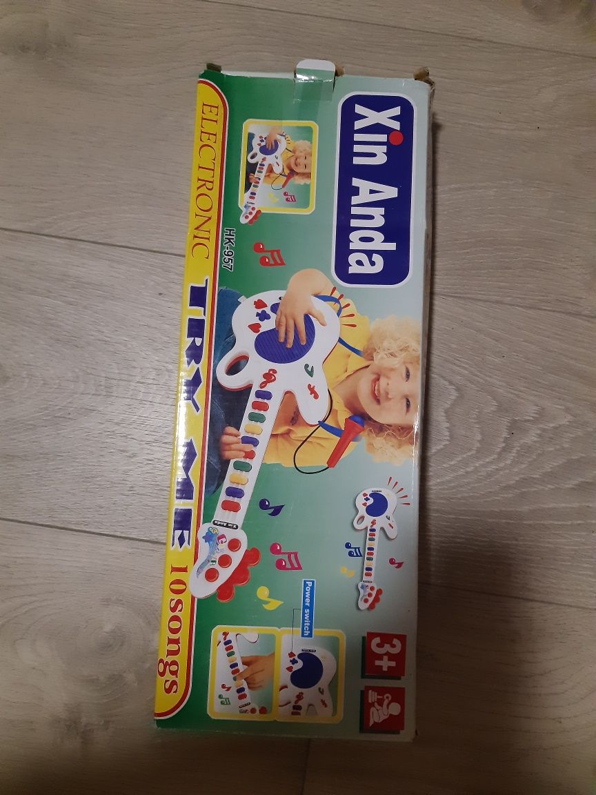 Дитяча гітара з мікрофоном