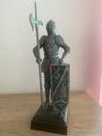 Estatueta cavaleiro medieval