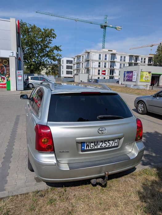 TOYOTA AVENSIS 2.0 T25 KOMBI 2005r. 198 tys.