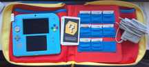 Nintendo 2DS Pokémon Sun/Moon Azul + 8 Jogos + Carregador + Estojo