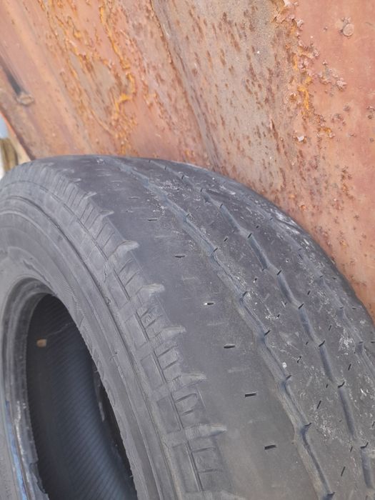 Continental vanco 225 70 15c