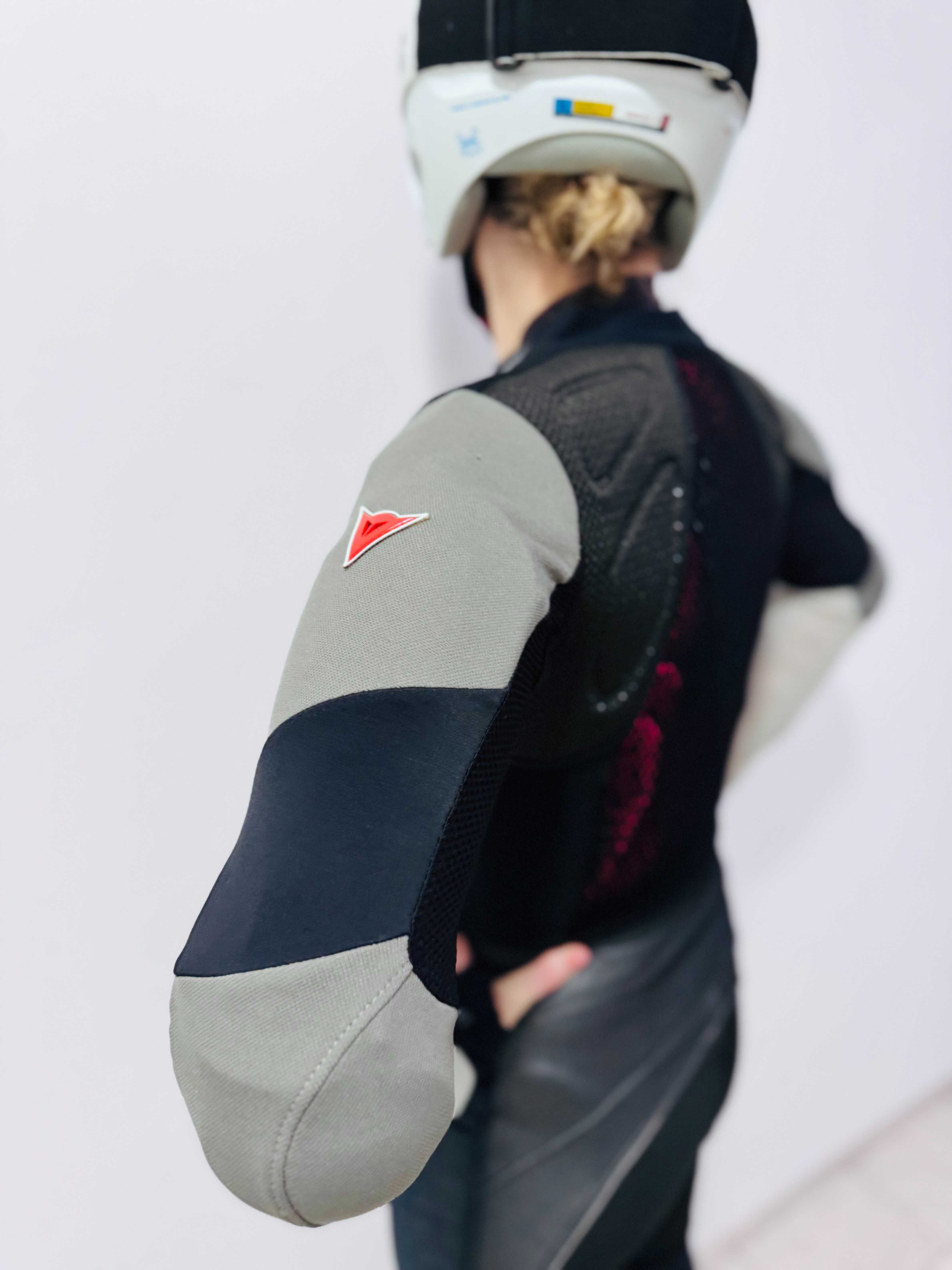 Ochraniacz narciarski na ręce slalom gigant kamizelka DAINESE roz. S