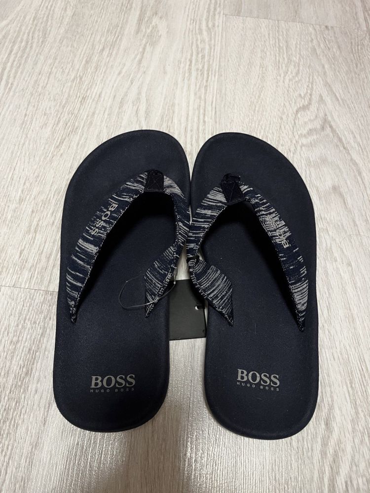 Продам вьетнамки Hugo Boss, размер 39/40