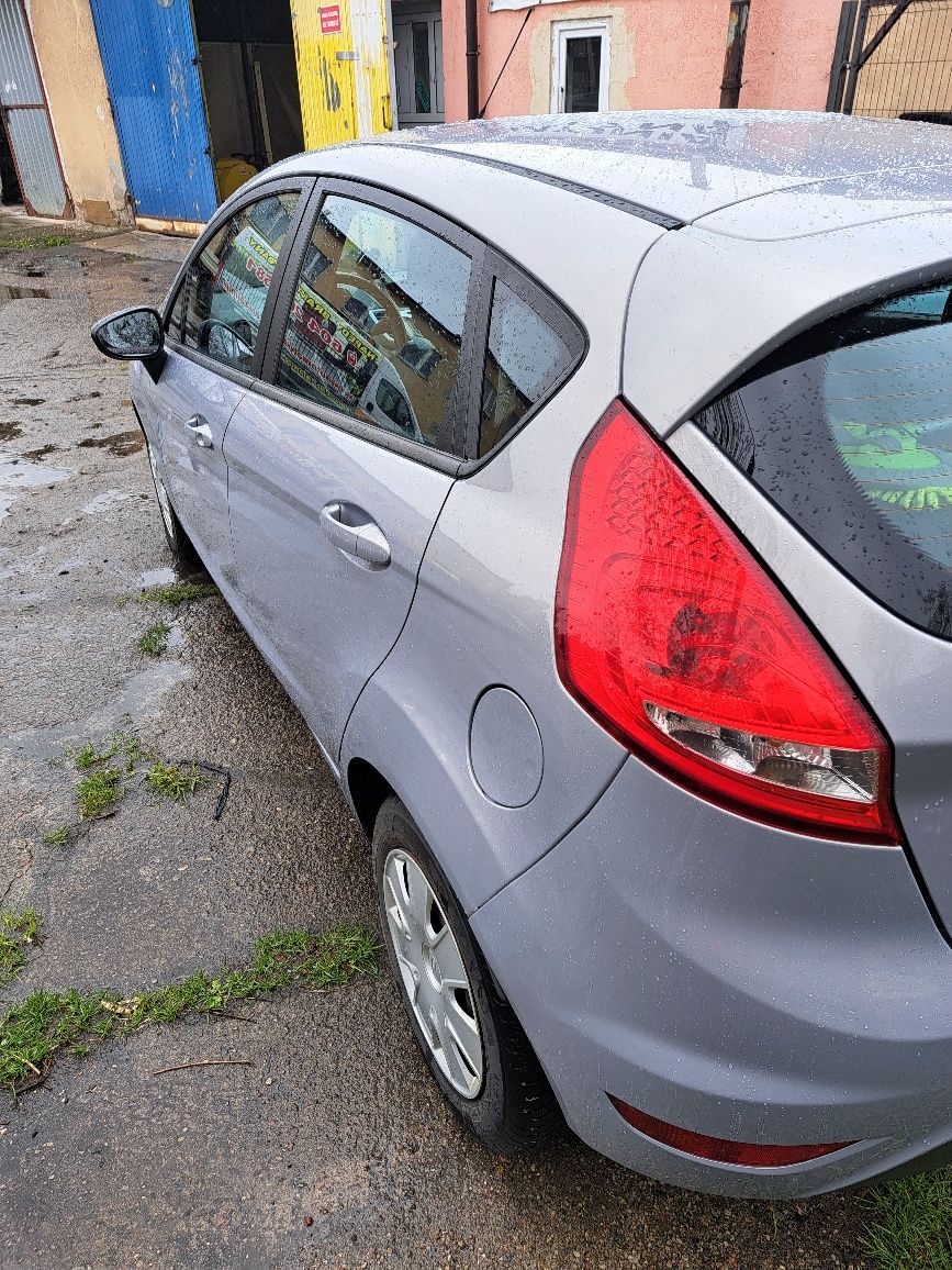 Ford fiesta 2011