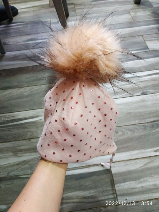 Шапка на дівчинку