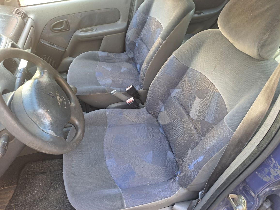 Renault clio 1.2 gasolina com direcção assistida