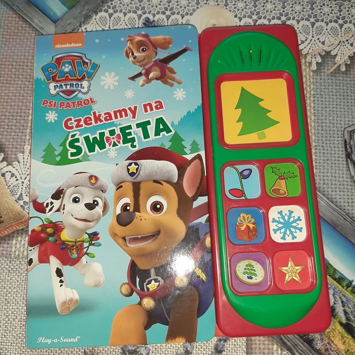 Książeczka dźwiękowa Psi patrol Czekamy na święta.