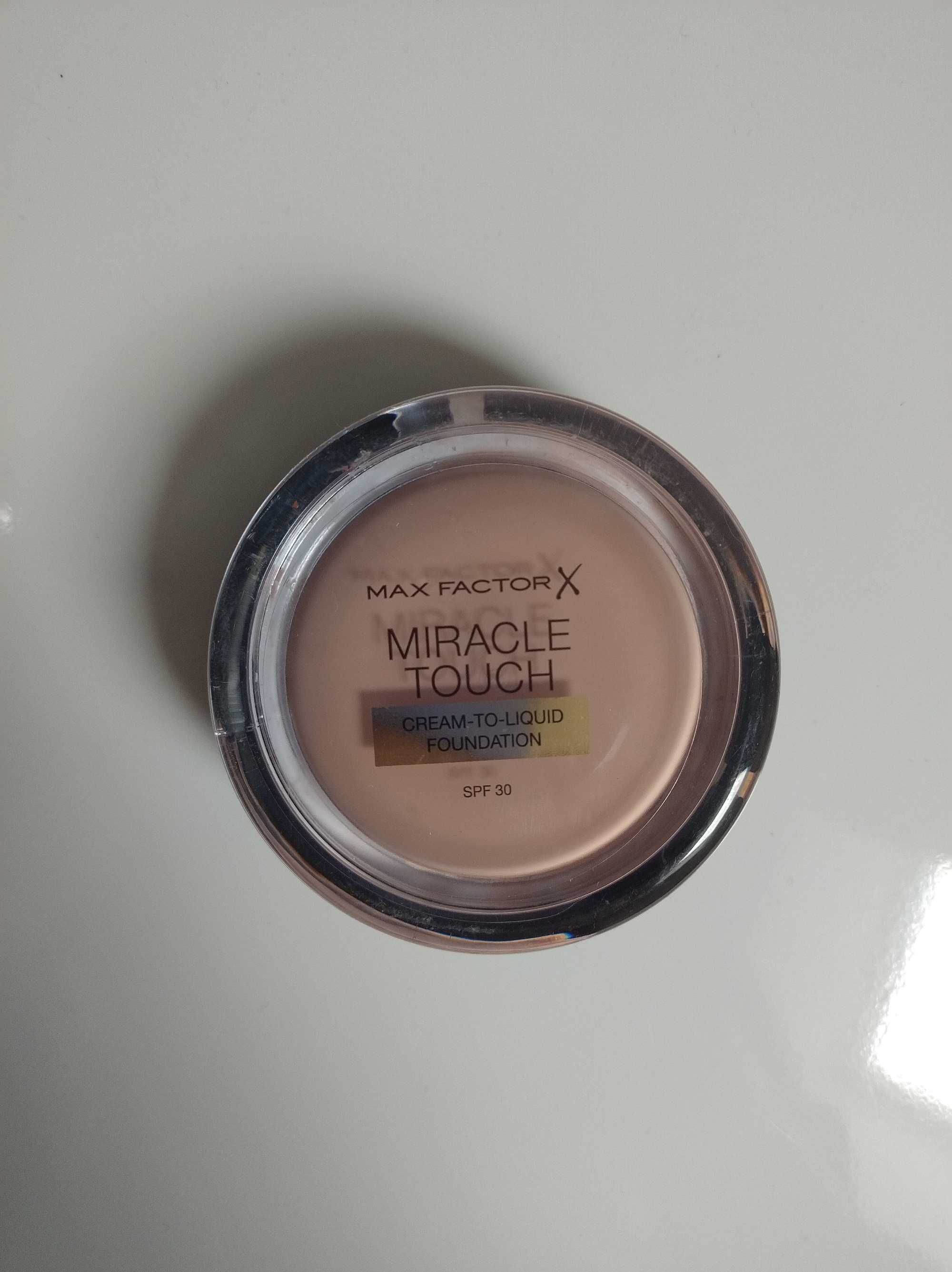 Podkład w kremie MAX FACTOR