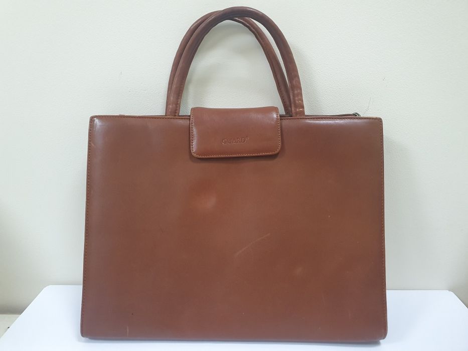 Шкіряна папка з ручками для документів (портфель)