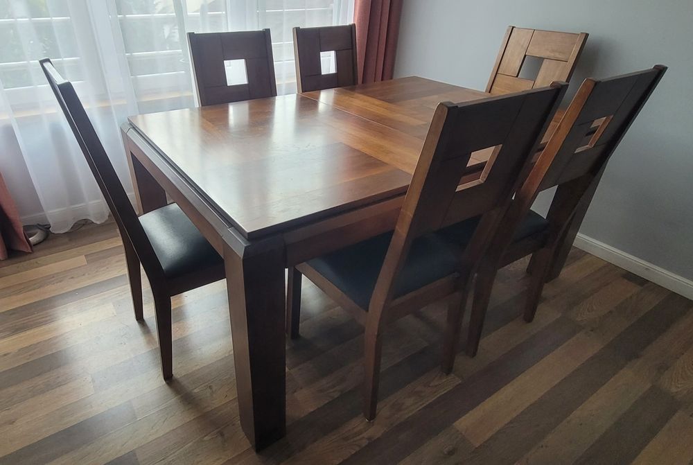 Kolonialny drewniany stół plus 6 krzeseł
