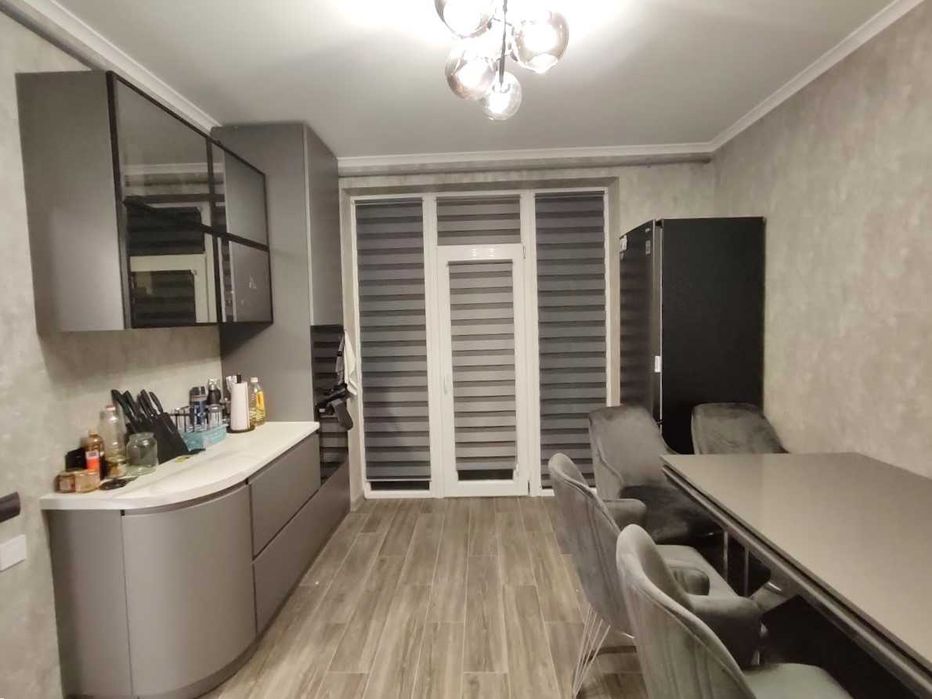 Оренда ТАУНХАУС на вул Кагарлицького (район вул Руська, Гарячий Урбан)