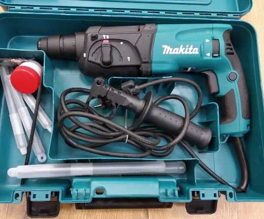 Перфоратор Makita HR2470