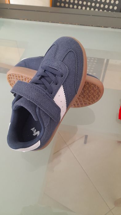 Tenis novos menino