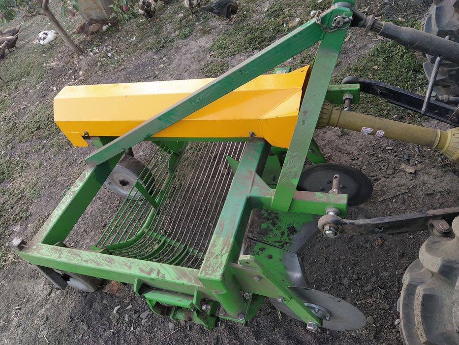 Продам картоплекопалку