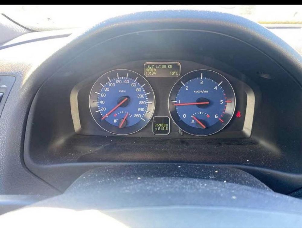 Volvo v50 em bom estado