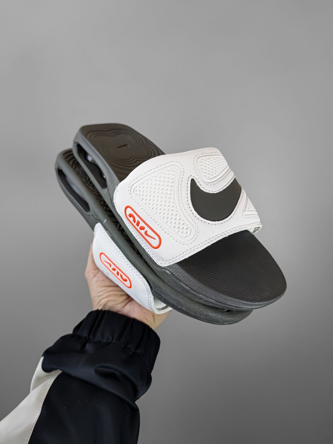 Тапочки NIKE AIR max cirro slide sandals серые сірі