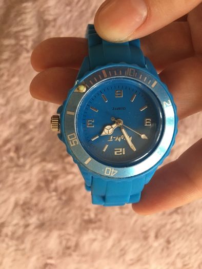Zegarek niebieski