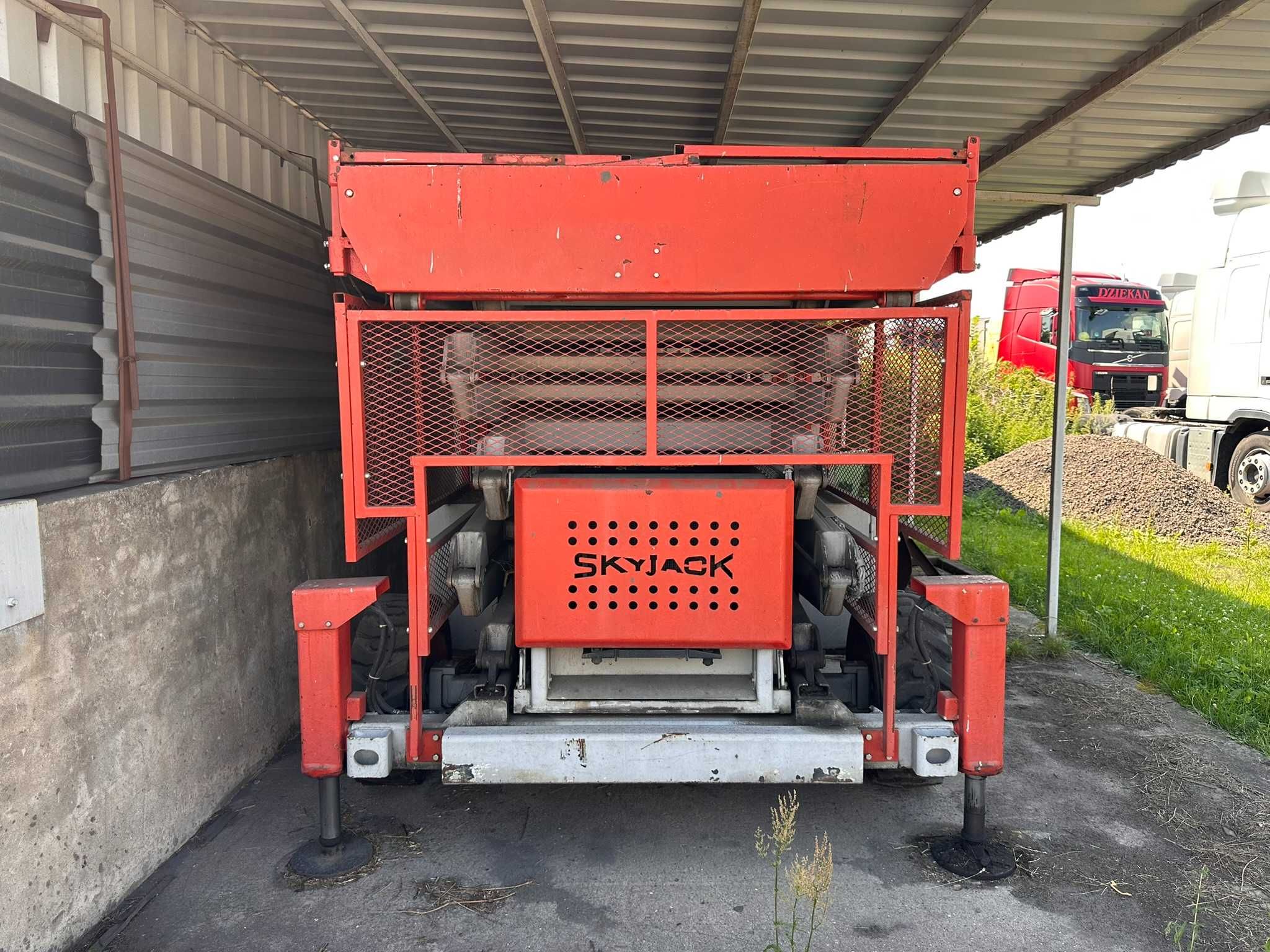 Podnośnik nożycowy Skyjack SJ9250 17,2m