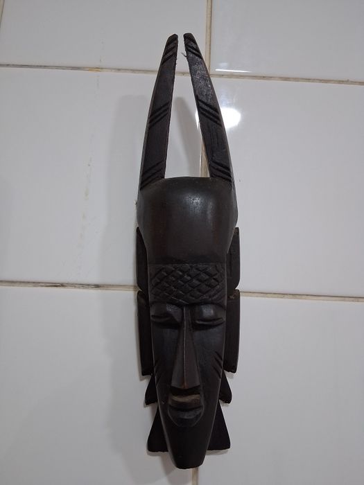 Decoração " Caras em madeira "