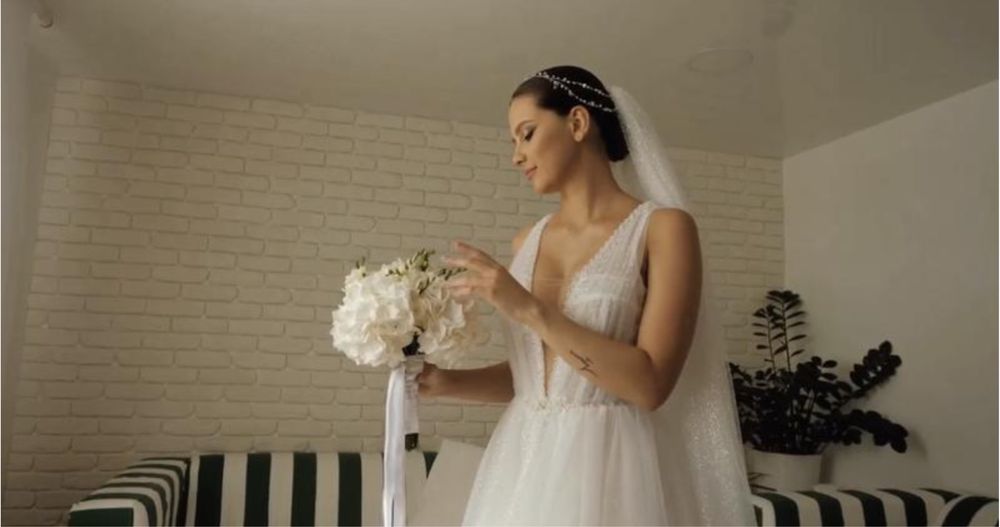 Весільна сукня XS-M