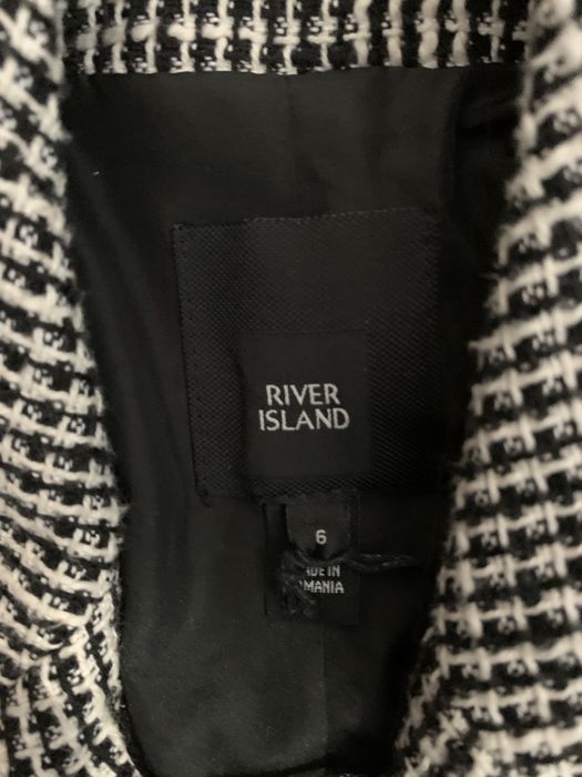 Твідовий піджак