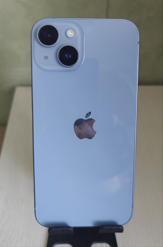 Iphone 14 ,128 Gb r-sim