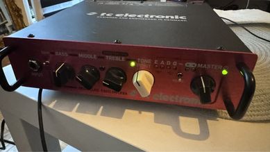 Tc electronic BH250 + footswitch