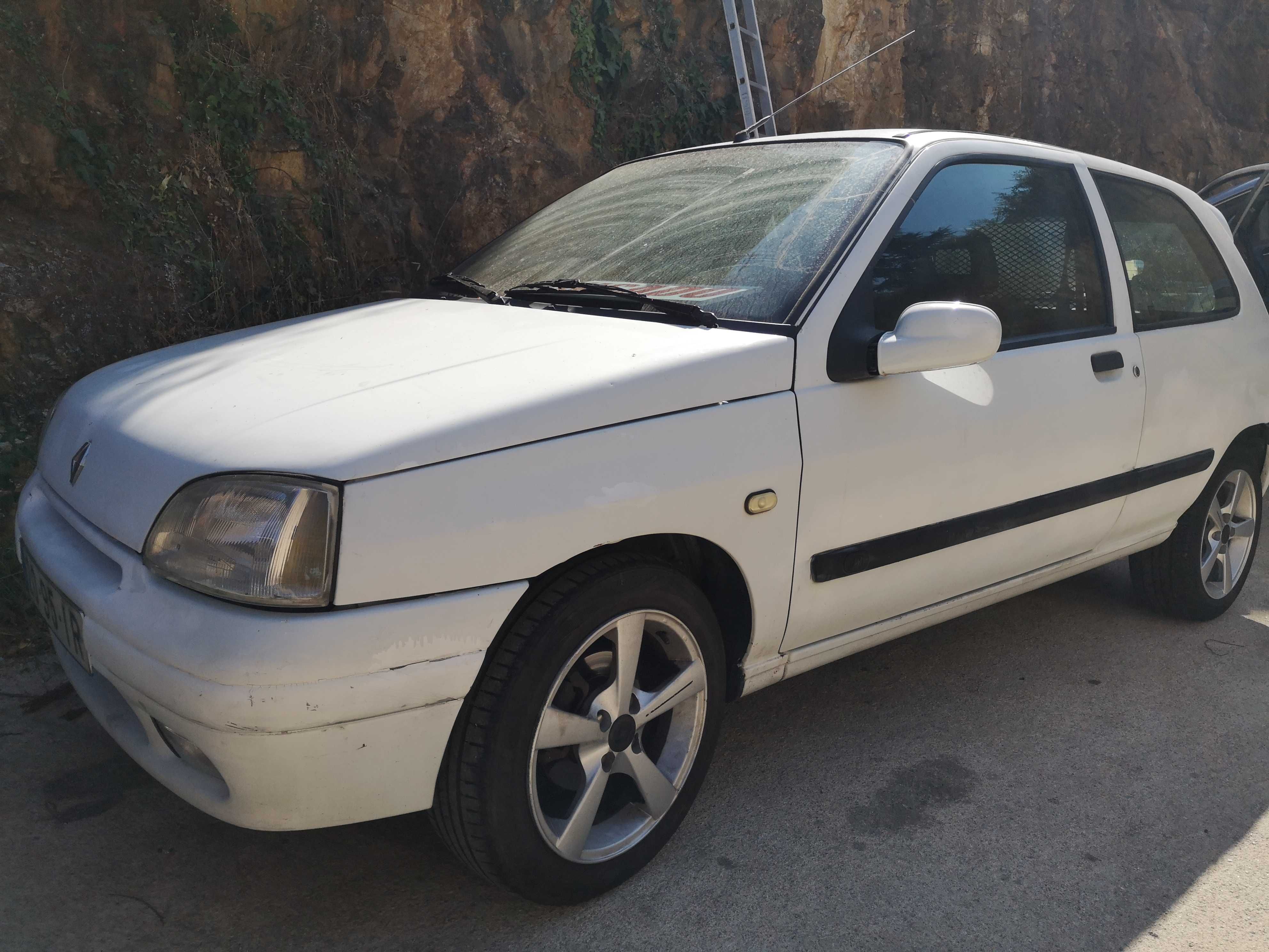 RENAULT CLIO 1.9D