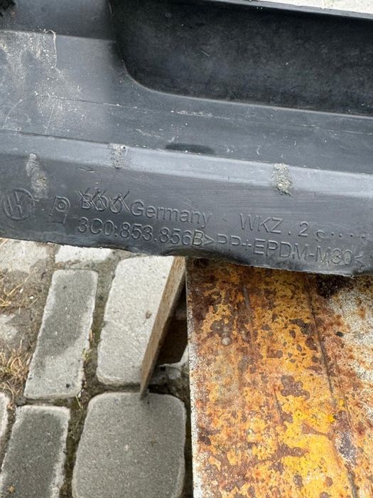 Накладка Поріг Лівий Правий  Фольксваген Пасат Б6 Volkswagen Passat B6