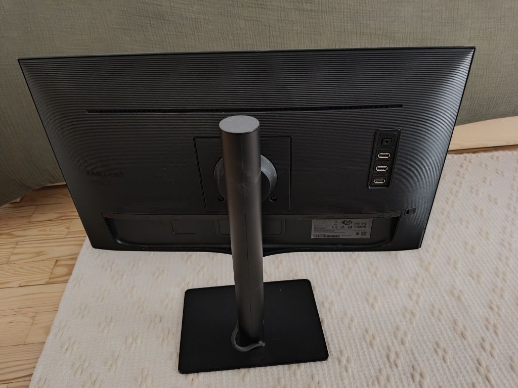 Monitor Samsung QHD 24 polegadas