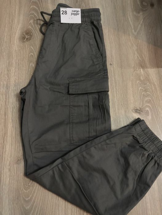 Spodnie jogger meskie nowe 30 S