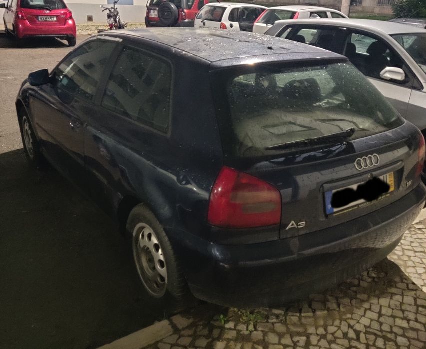 ( Novas fotos interiores )Vendo Audi A3 de 99 em muito bom estado rest