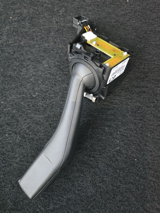 Перемикач поворотів vag