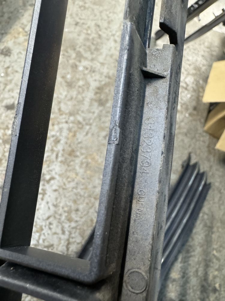 Kratka zderzaka volvo v70 s80 lift 2014 do 2016