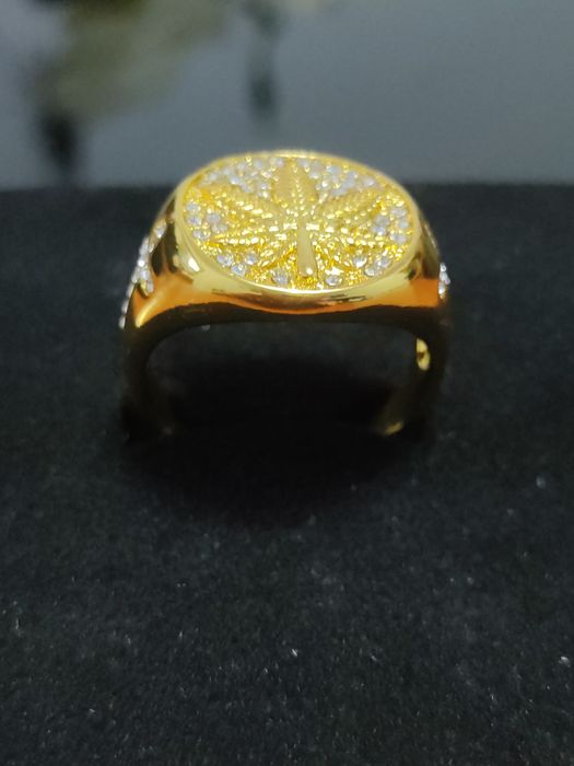 Anel Cannabis Dourado