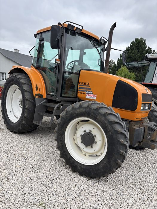 Ciagnik rolniczy Renault Ares 550