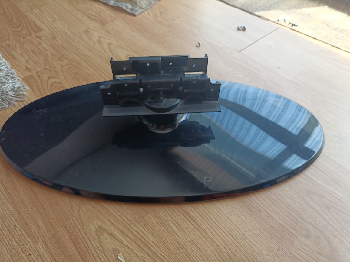Peças para TV Samsung LE37M87BD:
Base TV 15€
Placa T-com 20€
Placa inv