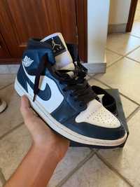 Air Jordan 1 Mid Armory Navy Usado(com caixa)