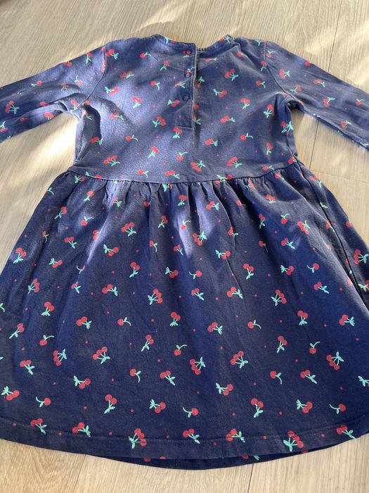 Sukienka dziewczęca rozmiar 104/110