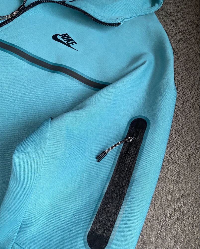 Nike tech fleece