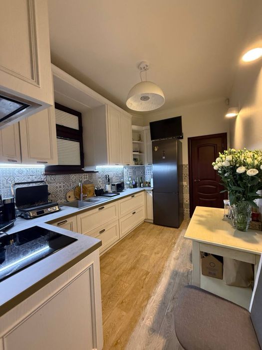 Продаж 3 кім. квартири в центрі Львова вул.Архипенка