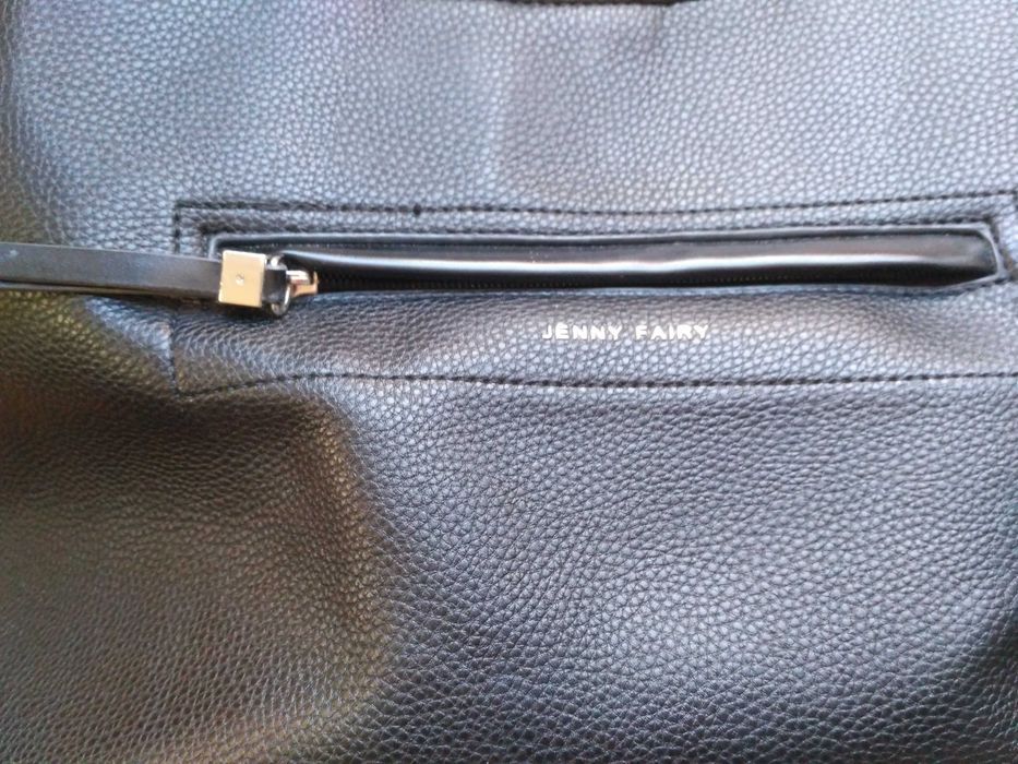 Klasyczna torebka czarna do ręki mieści A4 duża pojemna przegródki