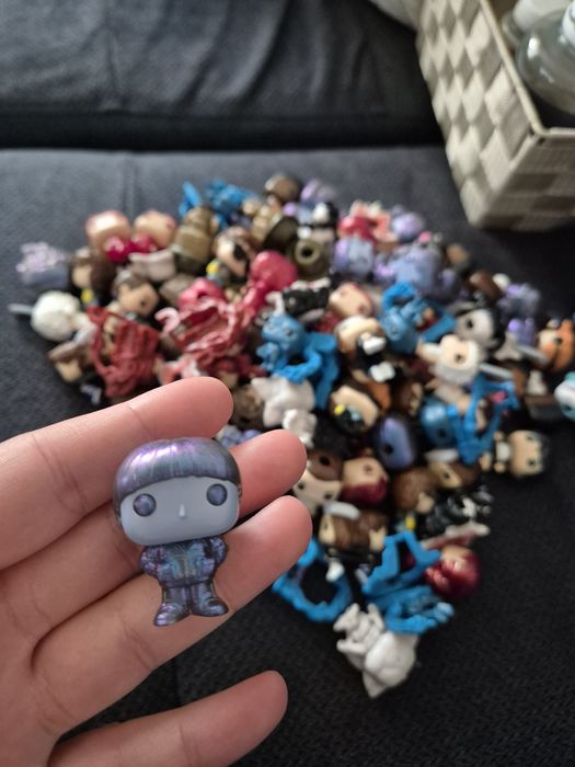 Figurki kinder joy stranger things