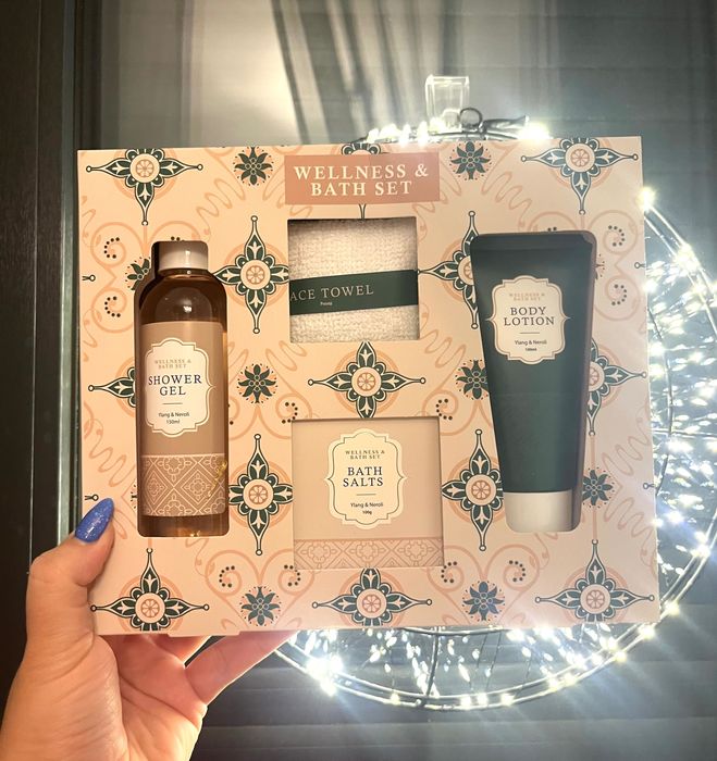 Zestaw kosmetyków przywieziony z Amsterdamu Sephora święta Mikołaj