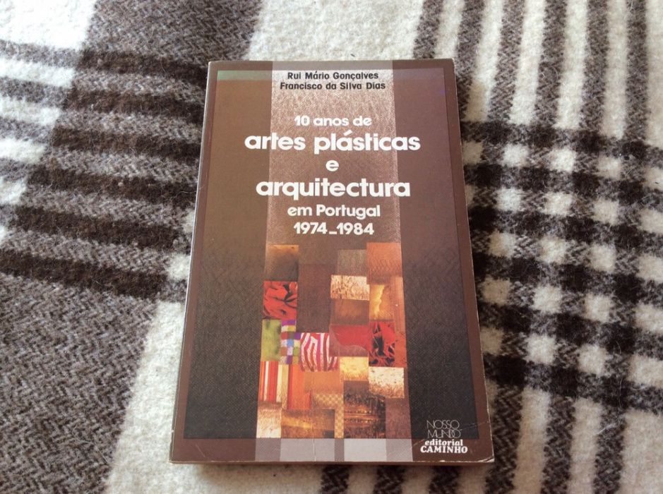 Livros Urbanismo e Arquitetura Portuguesa e Artes Plásticas anos 70/8