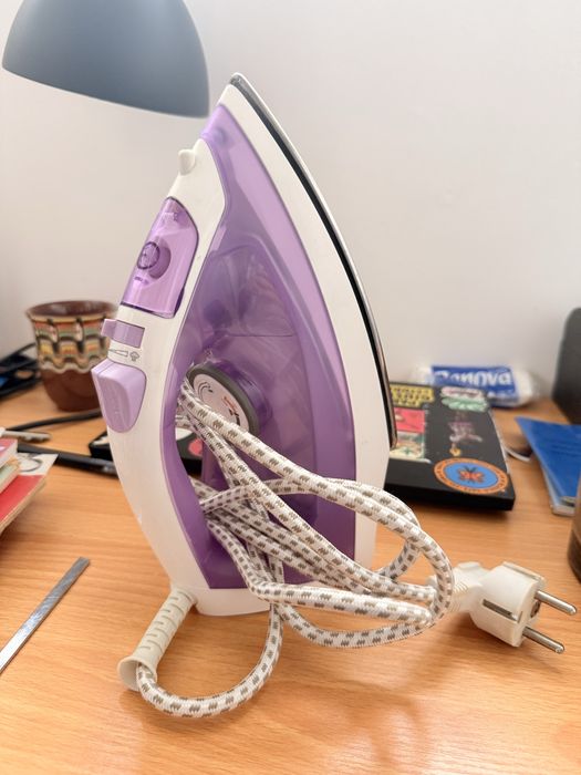 Ferro de roupa / plancha de ropa